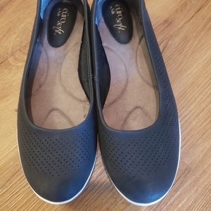 Eurosoft Marisa Perforated Black Flats